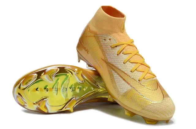 Nike Mercurial 金色虹彩 人造草地足球鞋 4