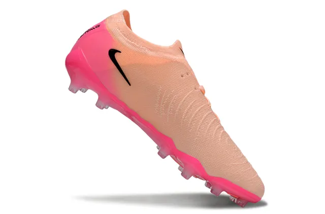 Nike Mercurial Vapor Sapatos de futebol rosa bege com parte superior de malha de baixo corte, cadarços assimétricos, para terreno firme 2