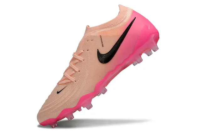 Nike Mercurial Vapor Sapatos de futebol rosa bege com parte superior de malha de baixo corte, cadarços assimétricos, para terreno firme 3
