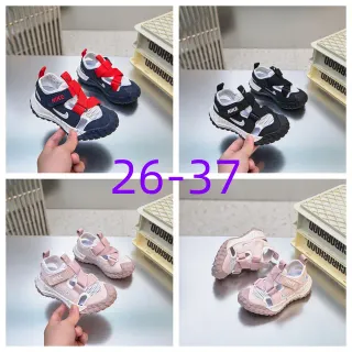 Nike صندل بحري أحمر متعدد الحزامات علوة شبكية كاجوال