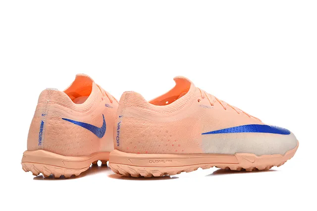 Nike Tênis de futebol turf com upper de knit laranja e azul silueta low-cut 5