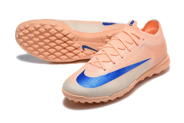 Nike Tênis de futebol turf com upper de knit laranja e azul silueta low-cut 6