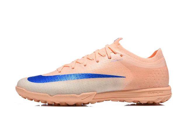 Nike Tênis de futebol turf com upper de knit laranja e azul silueta low-cut 10