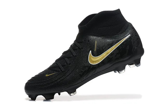 Nike Phantom GT Noir et Or Terrain Ferme Chaussures de Football 5