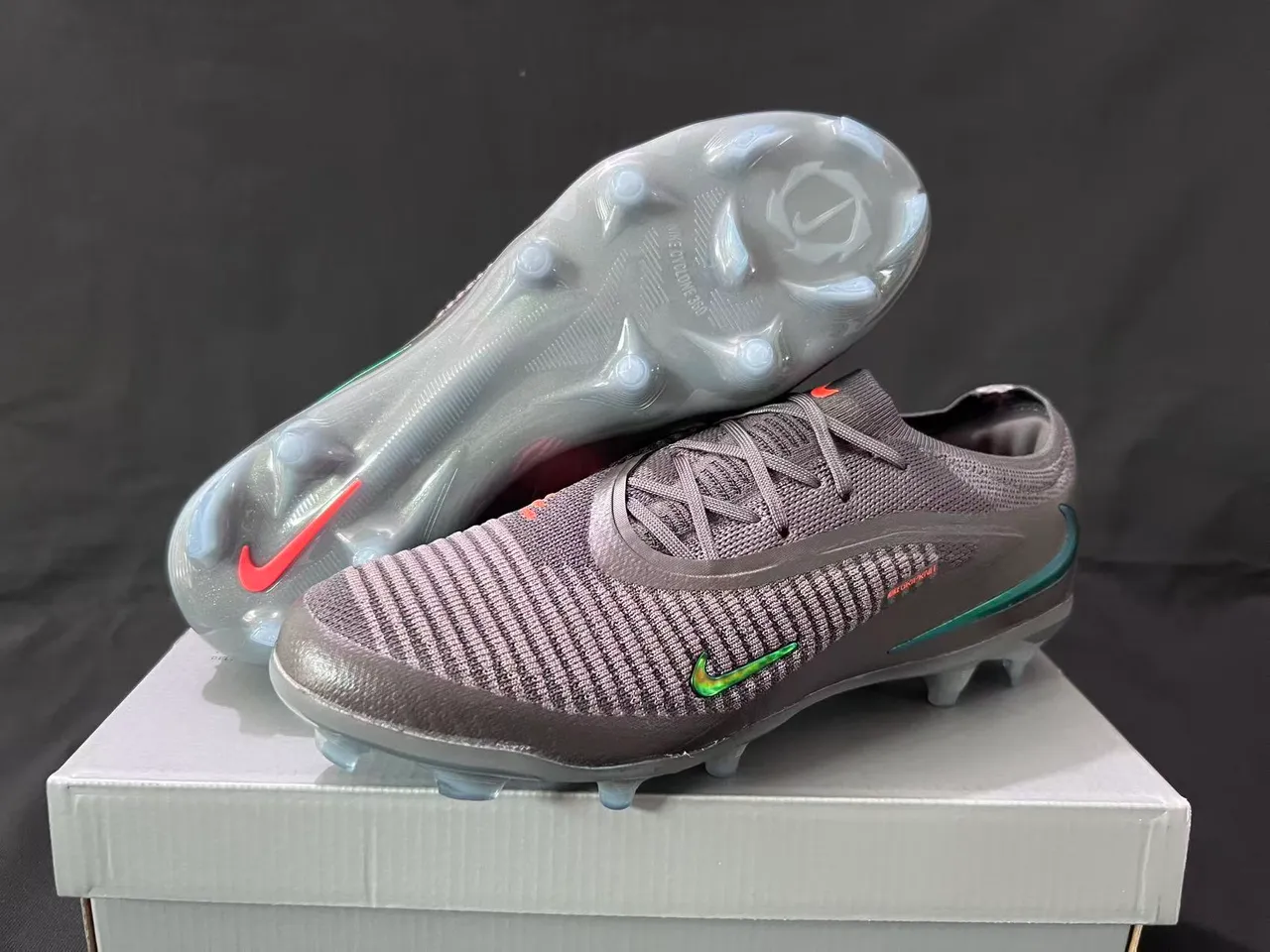 Nike Phantom GT Noir Iridiscent Vert Firm-Ground Chaussures de Football 8