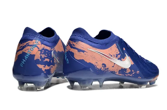 Nike Phantom GT नीला और कॉरल Distressed Knit Firm-Ground फुटबॉल जूते 5