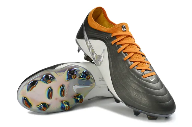 Nike Phantom GT Brilliance أحذية كرة القدم للأرض الصلبة 4