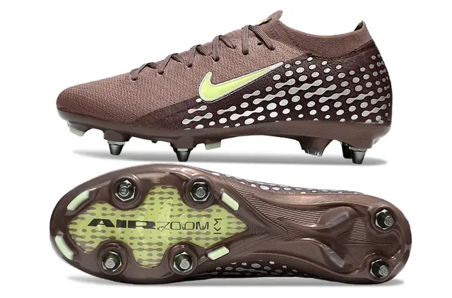 Nike Phantom GT 棕绿针织鞋面 波点图案 碎钉足球鞋 6