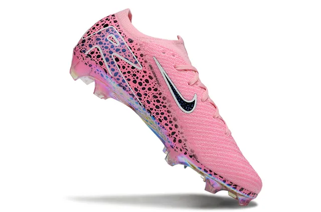 Nike Phantom GT Chaussures de football rose tachetées holographiques pour terrain ferme 2
