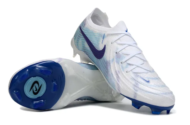 Nike Phantom GT White Blue Knit Upper Wave-Patterned Overlay Firm-Ground Soccer Shoes 4