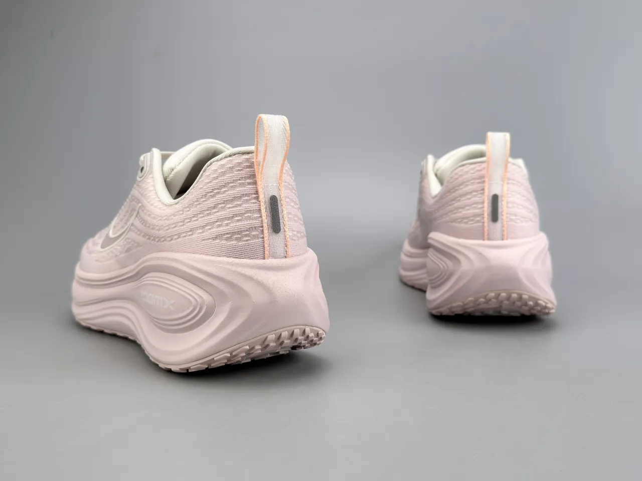 Nike Pink Gray Engineered Knit Upper Sculpted Wavy Midsole Running Shoes 9