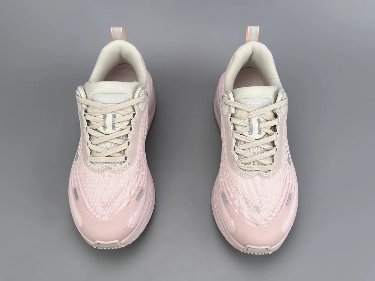 Nike Pink Gray Engineered Knit Upper Sculpted Wavy Midsole Running Shoes 10