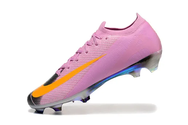 Nike Zapatillas de fútbol con upper de punto rosa y naranja, cordones asimétricos para terreno firme 4