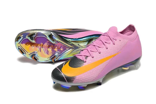 Nike Zapatillas de fútbol con upper de punto rosa y naranja, cordones asimétricos para terreno firme 6