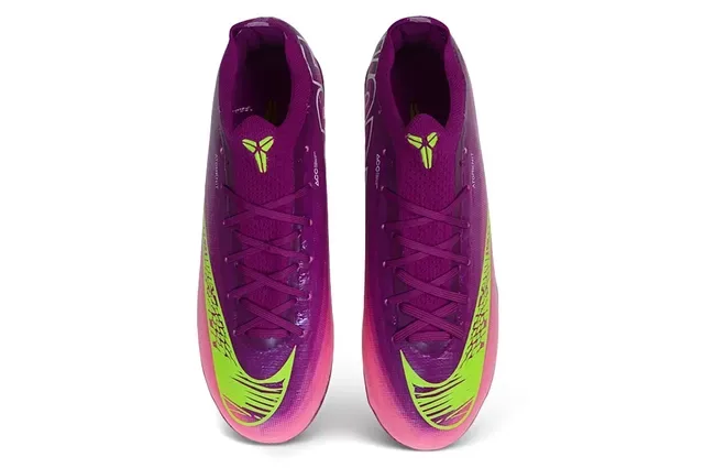 Nike Chuteiras de futebol com upper degradê iridescente rosa e roxo Swoosh neon lima para terreno firme 2