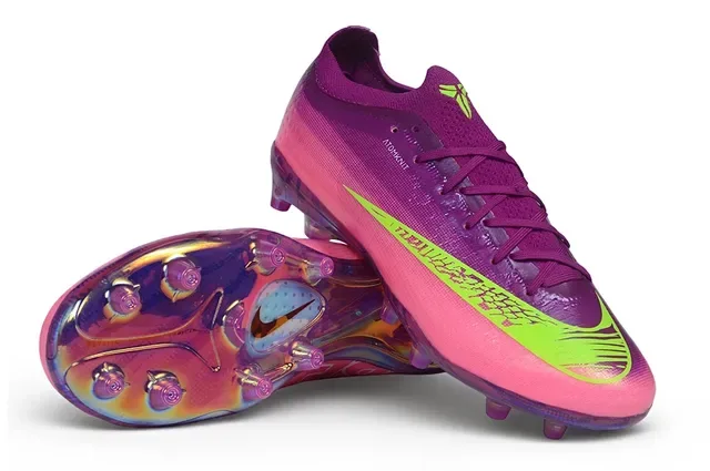 Nike Chuteiras de futebol com upper degradê iridescente rosa e roxo Swoosh neon lima para terreno firme 3