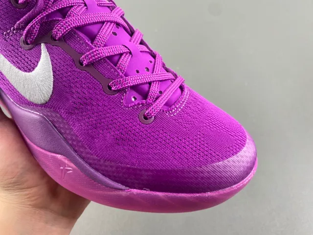 Nike बैंगनी सफेद बुनाई ऊपरी निम्न-कट सिल्हूट बास्केटबॉल जूते 2