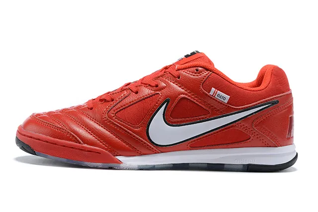 Nike Rojo Negro Cuero Acolchado Superior Cuello Bajo Zapatillas de Fútbol Indoor 7