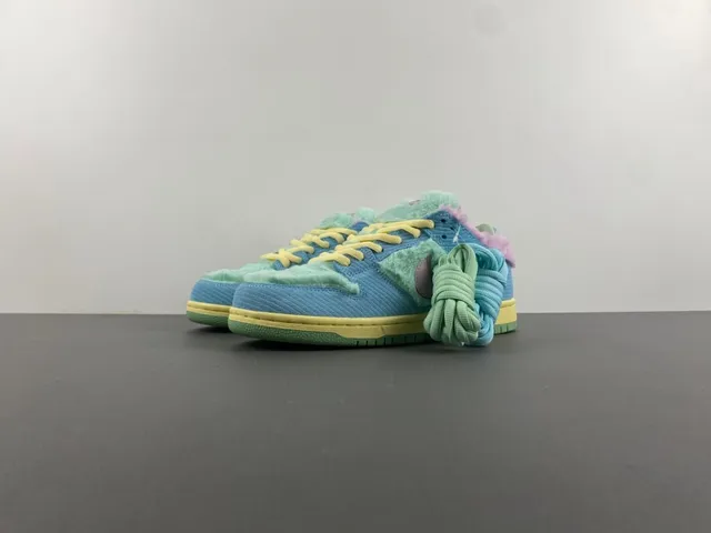 Nike SB Dunk Low Corduroy Faux Fur Cartoon Patch Skateboard Shoes 11