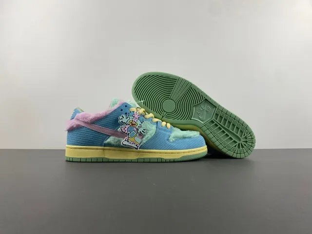 Nike SB Dunk Low Corduroy Faux Fur Cartoon Patch Skateboard Shoes 13