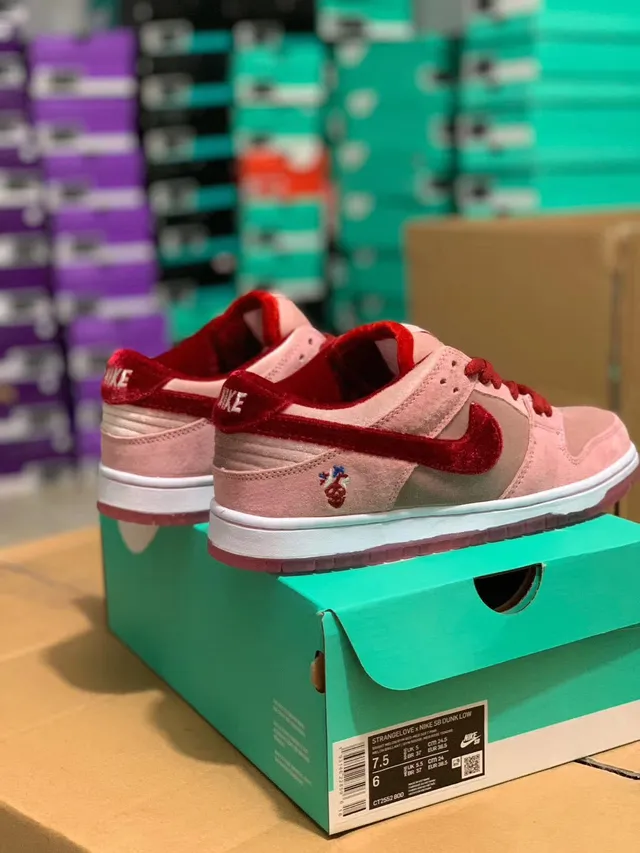 Nike SB Dunk Low Cœur Rose Rouge Chaussures de Skateboard 4
