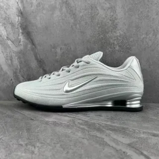Nike Shox شبكة خفيفة فضي أحذية رياضية للأسلوب الحياتي