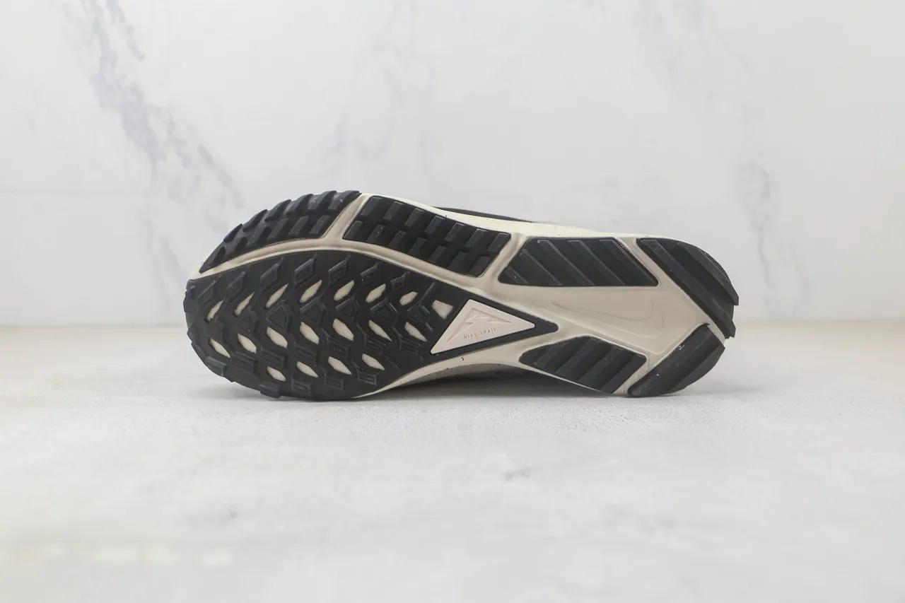 Nike Trail Black Beige Breathable Engineered Mesh Upper Speckled Foam Midsole Running Shoes 8