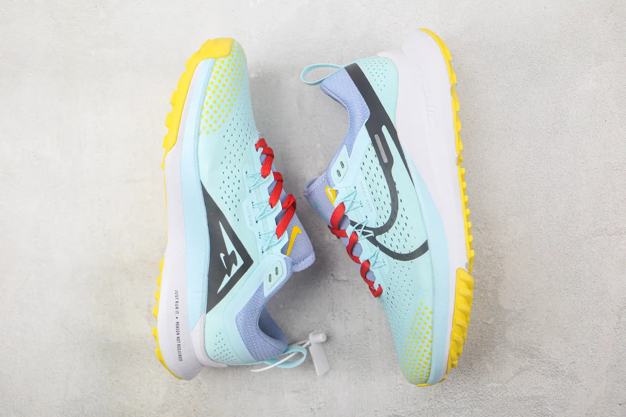 Nike Trail Blue Yellow Breathable Engineered Mesh Multi-Directional Lugged Outsole Running Shoes 2