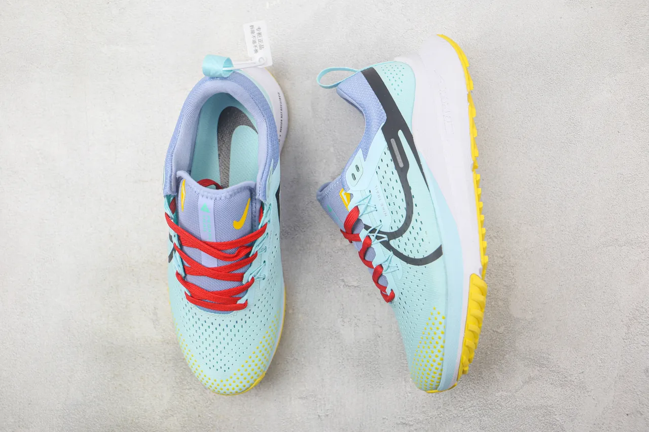 Nike Trail Blue Yellow Breathable Engineered Mesh Multi-Directional Lugged Outsole Running Shoes 3