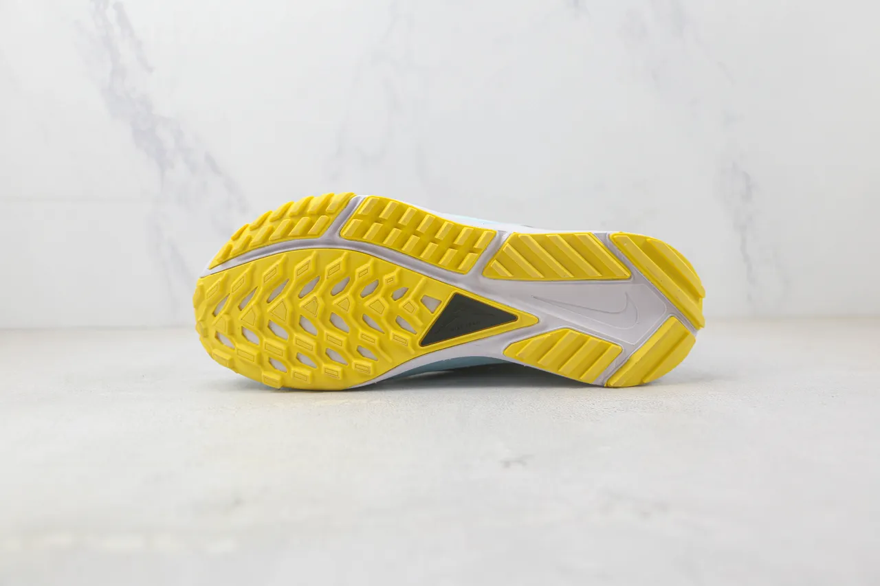 Nike Trail Blue Yellow Breathable Engineered Mesh Multi-Directional Lugged Outsole Running Shoes 8