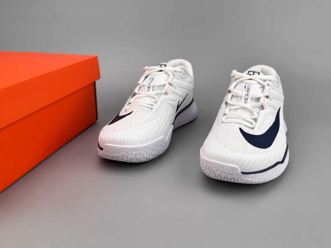 Nike Vapor White Navy Engineered Mesh Upper Swoosh Overlay Lifestyle Sneakers 3