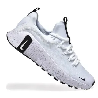 Nike حذاء رياضي أبيض وأسود شبكة بنقاط للاستخدام اليومي
