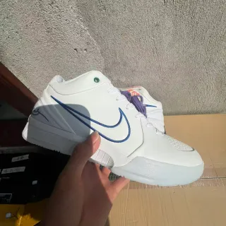 Nike White Blue High-Top Leather/synthetic Upper Zapatos de Baloncesto