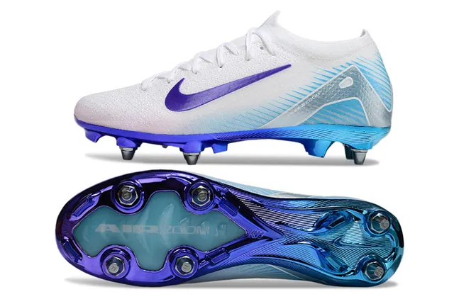 Nike Chaussures de football à empeigne tricotée basse, semelle dégradée, blanc et bleu pour sol ferme. 6