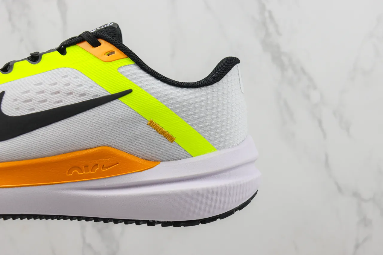 Nike Blanc Jaune Respirable Maille Supérieure Accents Néon Et Orange Chaussures de Course 7