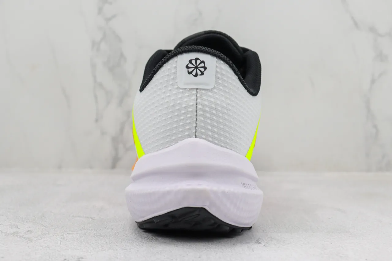 Nike Blanc Jaune Respirable Maille Supérieure Accents Néon Et Orange Chaussures de Course 9