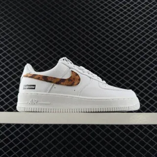 Nike x Supreme Air Force 1 Low أبيض نسيج النمر Swoosh أحذية رياضية أسلوب حياة