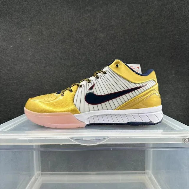Nike Zoom Kobe IV Olympic Gold बास्केटबॉल जूते 2