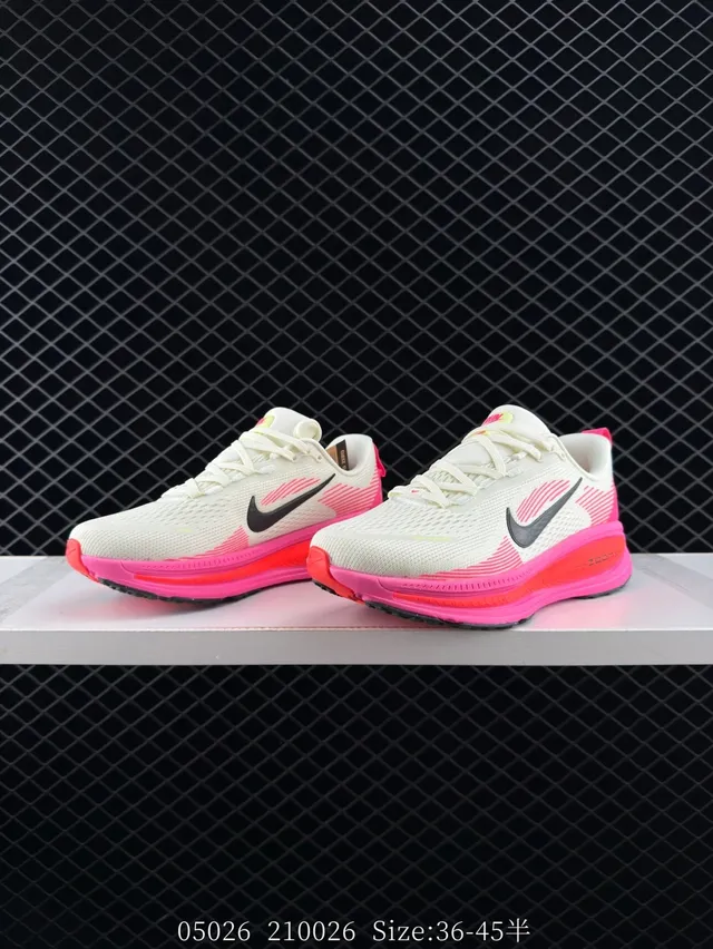 Nike ZoomX Beige and Pink Engineered Mesh Running Shoes 3