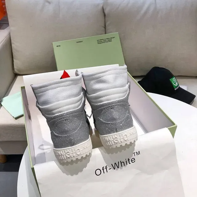 Off-White Arrow حذاء رياضي عالي لامع فضي أسلوب حياة 7