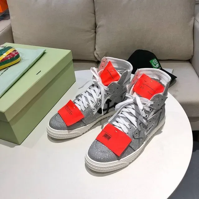 Off-White Arrow حذاء رياضي عالي لامع فضي أسلوب حياة 9
