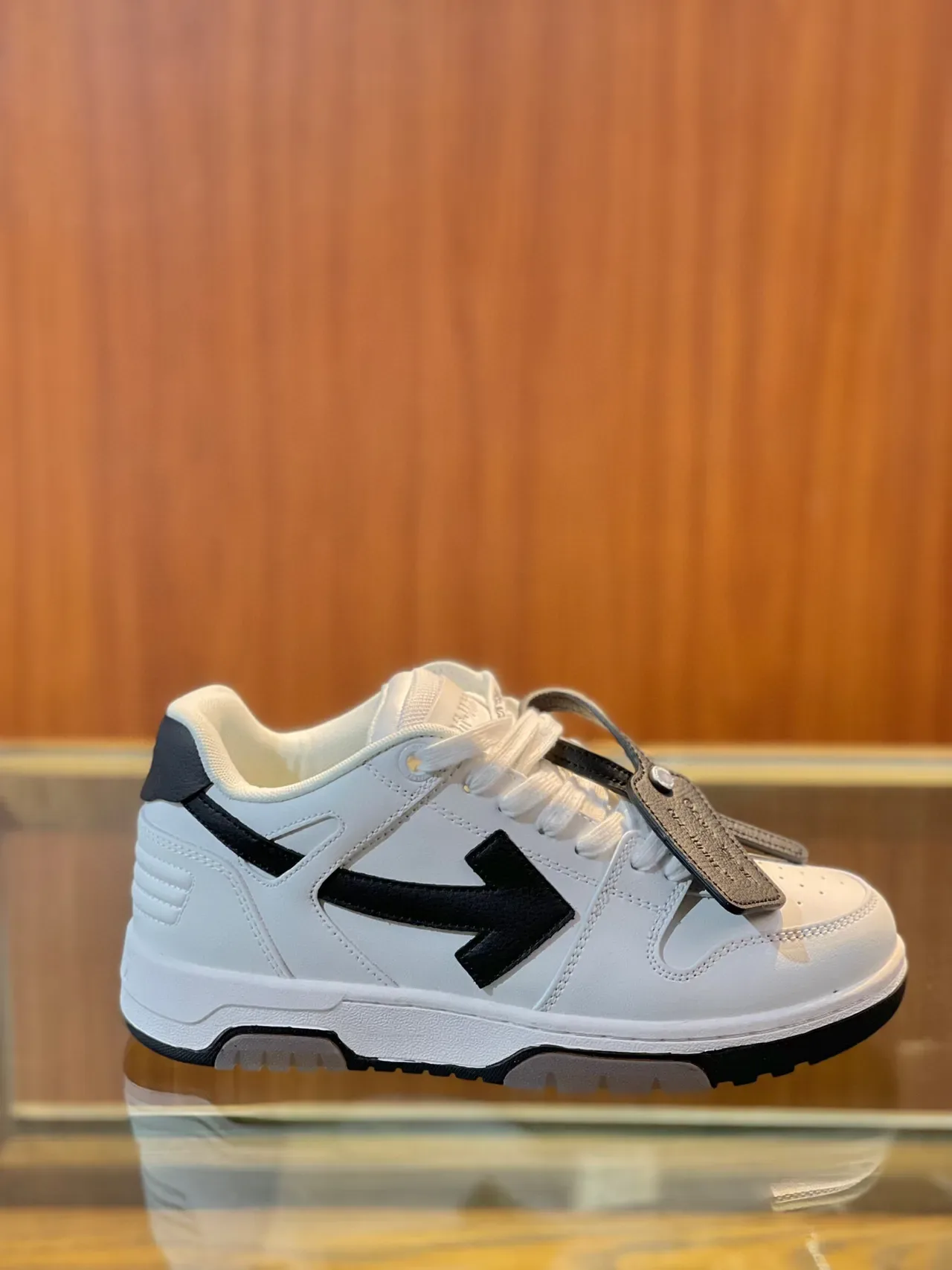Off-White The Ten Arrow White Black Lifestyle Sneakers 2
