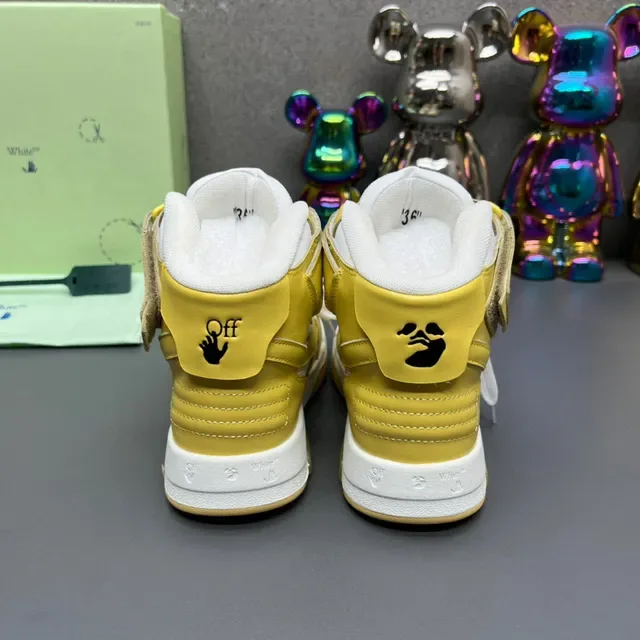 Off-White حذاء رياضي أصفر عالي الارتفاع مع حزام صناعي أسلوب حياة 3