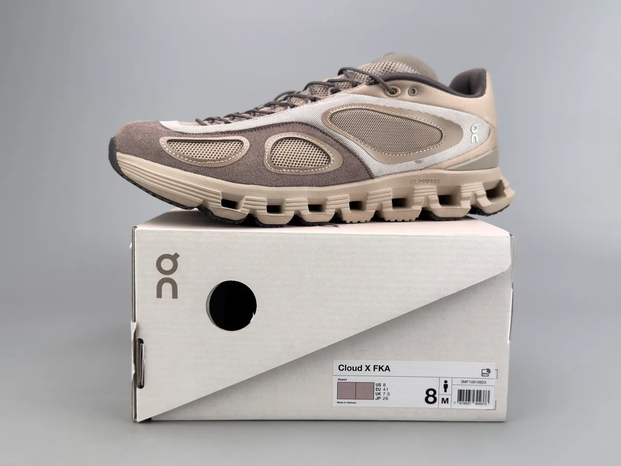 On beige marrón abierto hexagonal CloudTec mediopunto malla y ante panel construcción zapatillas 3