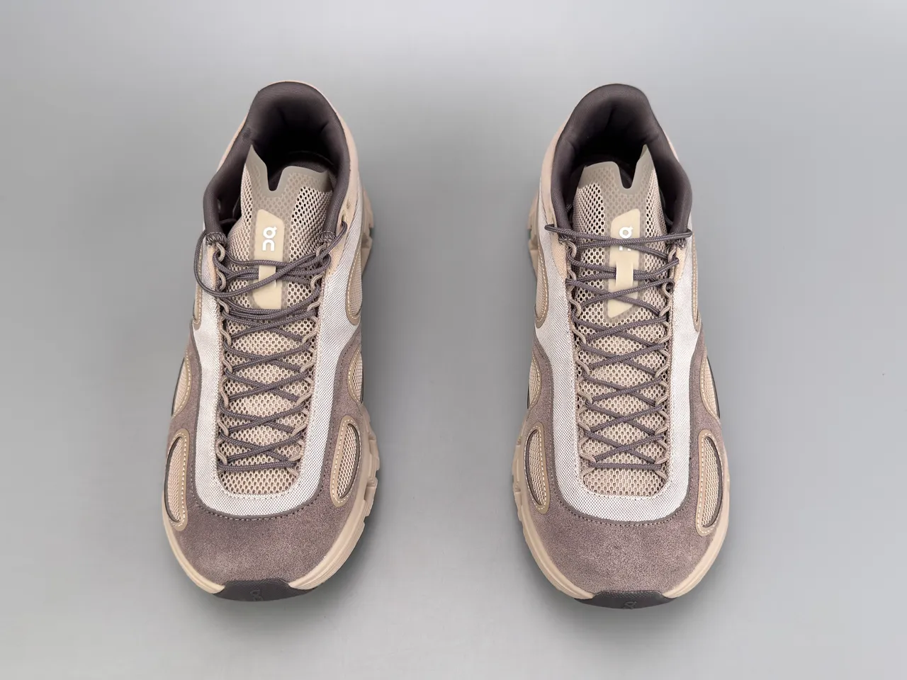 On beige marrón abierto hexagonal CloudTec mediopunto malla y ante panel construcción zapatillas 8
