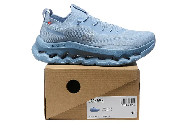 On Cloudmonster 蓝色针织鞋面 CloudTec Pod Sole 跑鞋 2