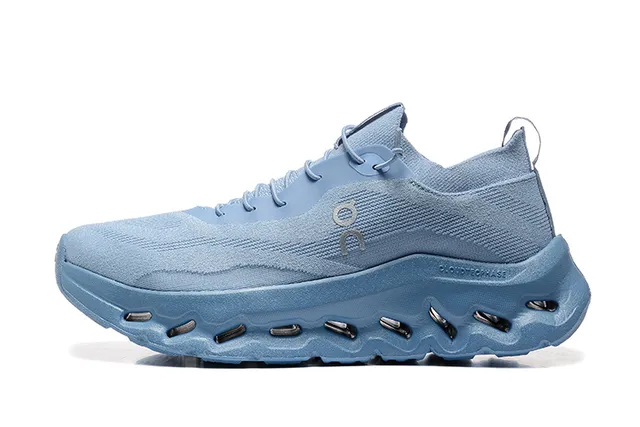 On Cloudmonster 蓝色针织鞋面 CloudTec Pod Sole 跑鞋 5