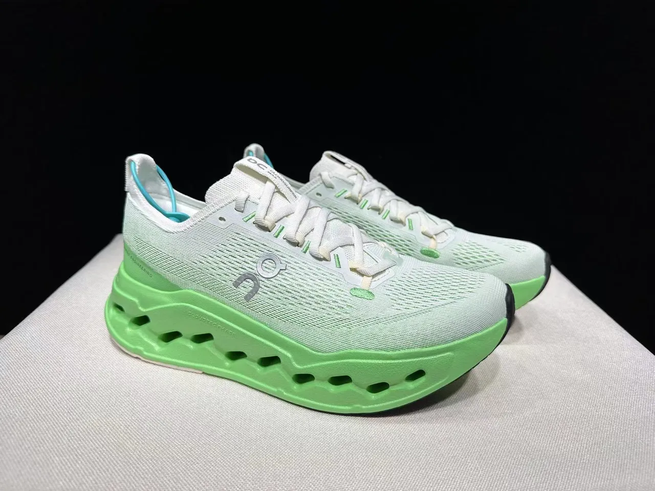 On Cloudmonster Chaussures de course Vert Lime 8