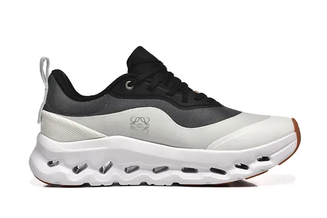 On Branco Preto Solado Esculpido Open CloudTec Pods Tênis Lifestyle 3