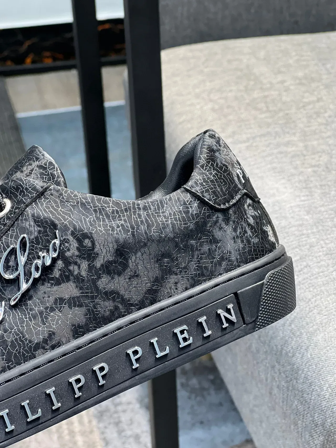 Philipp Plein Black Silver Crackle-Textured Leather Upper Embossed Brand Midsole Lifestyle Sneakers 8